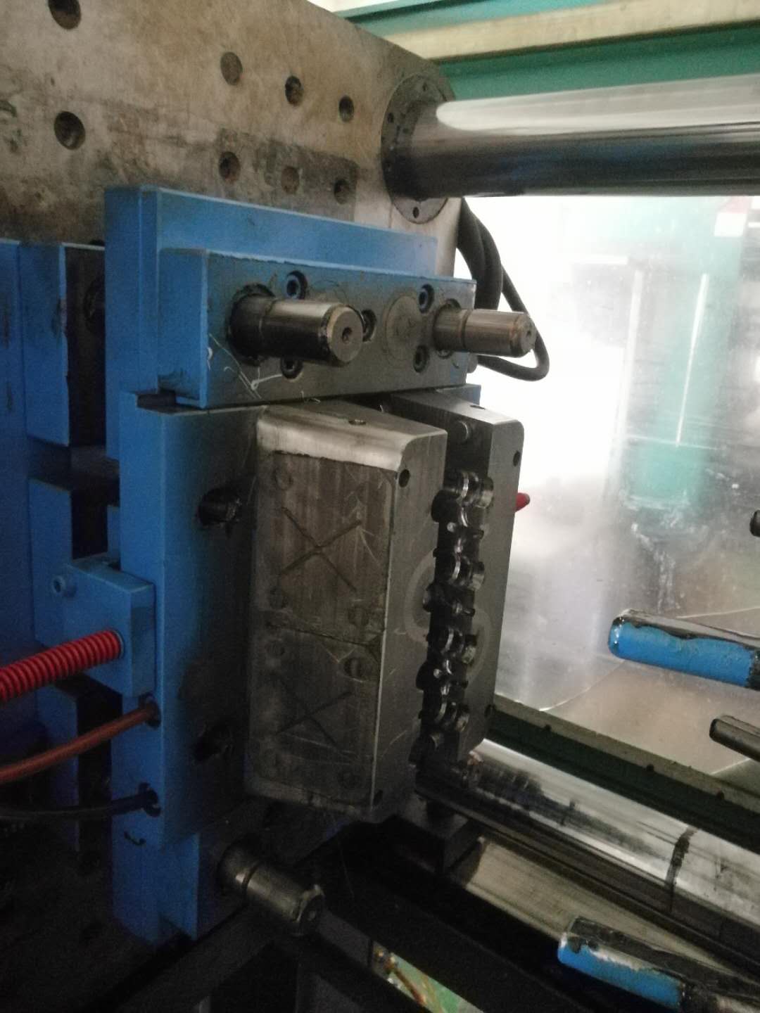 釘倉(cāng)套模具后模